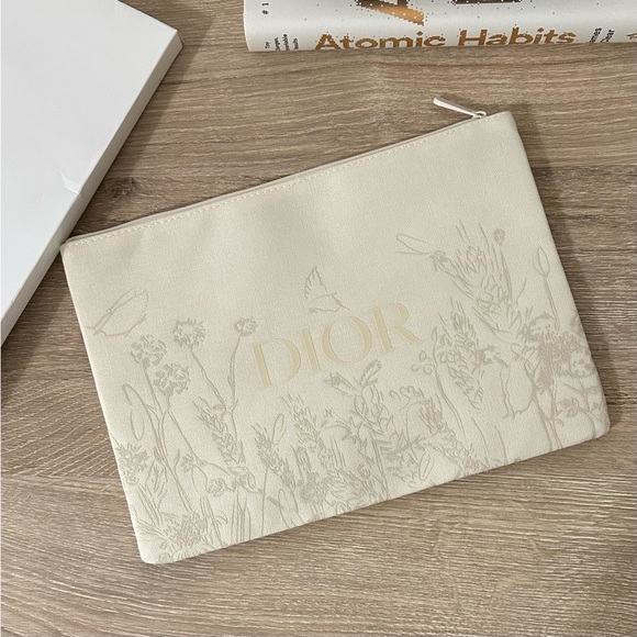 Dior canvas cloth gift pouch - Picture 1 of 3
